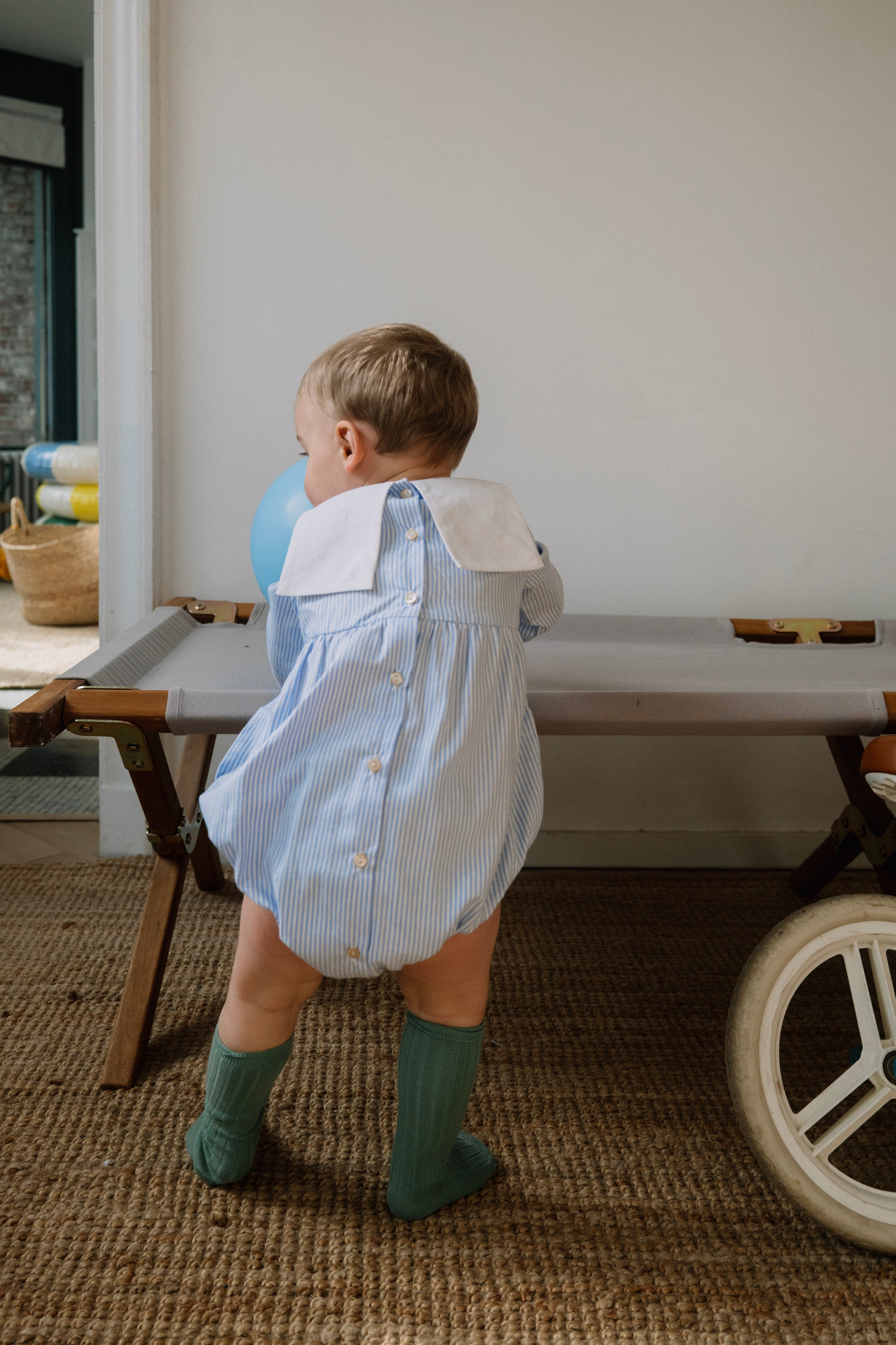 La barboteuse à col carré boutonné Côme