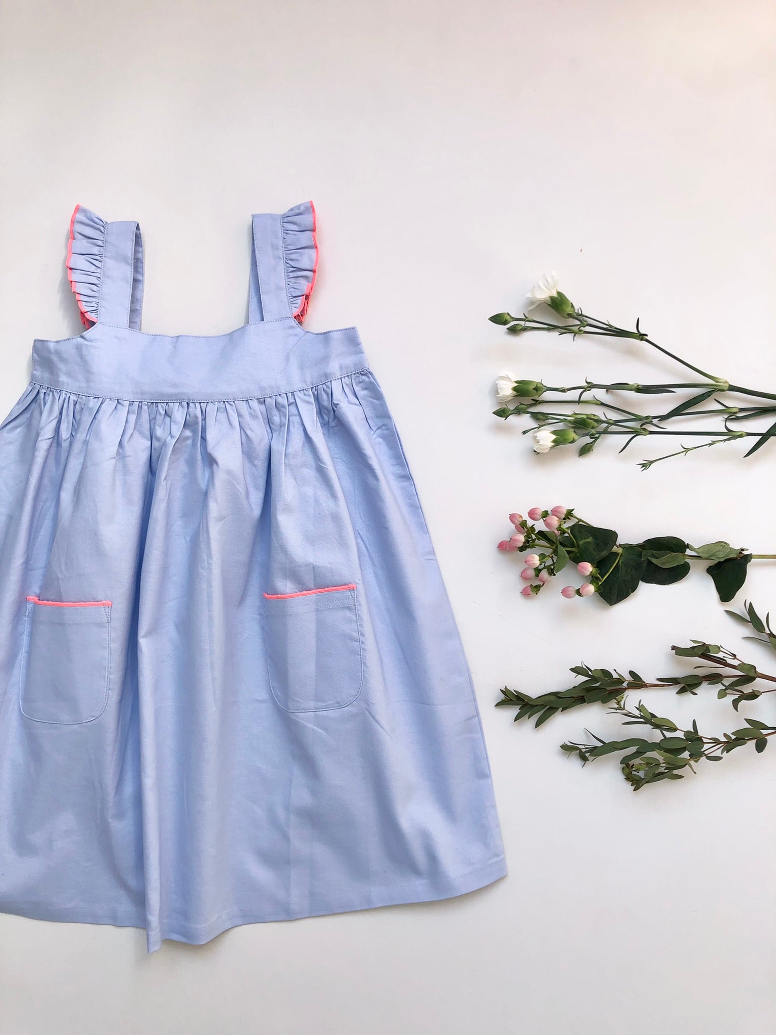 La robe Paola à gros noeud dans le dos