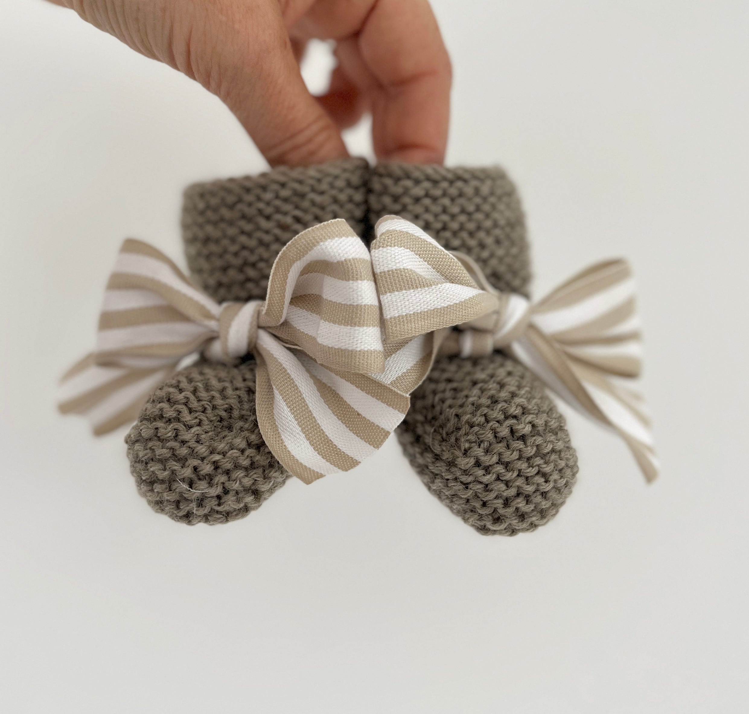 Baby chaussons tricotés Emile (laine mérinos)