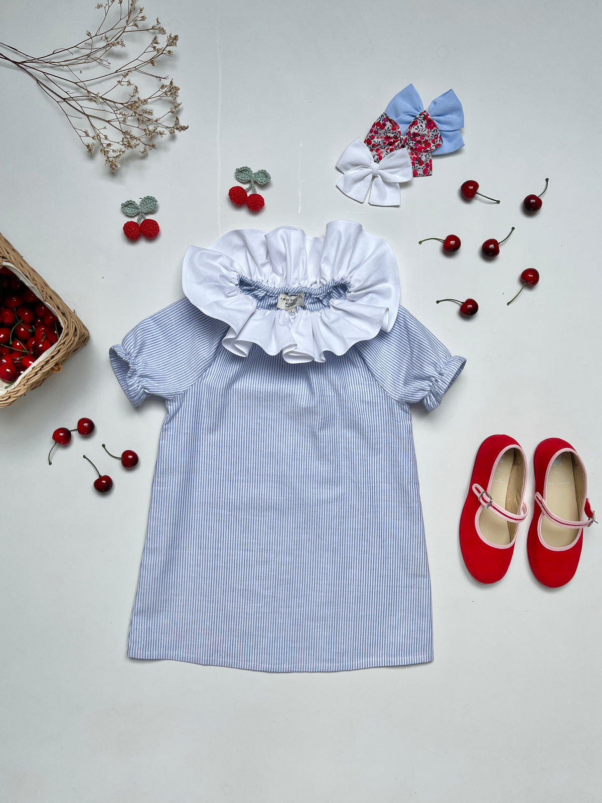 La robe au maxi col volanté Philippa