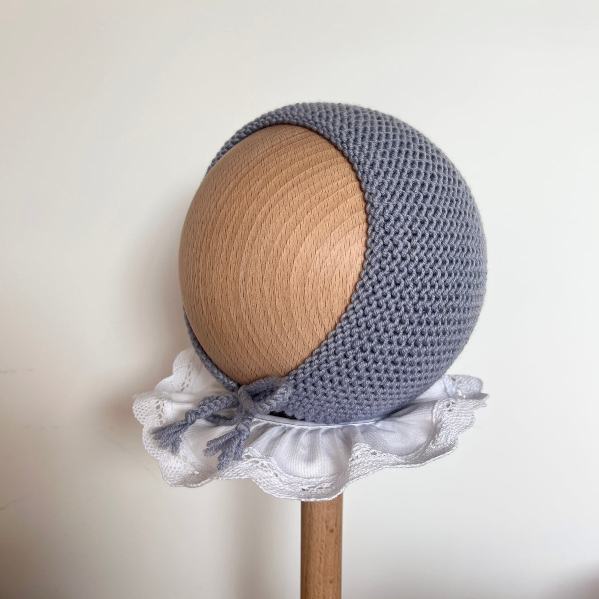 Le béguin Clotaire en laine bleu denim