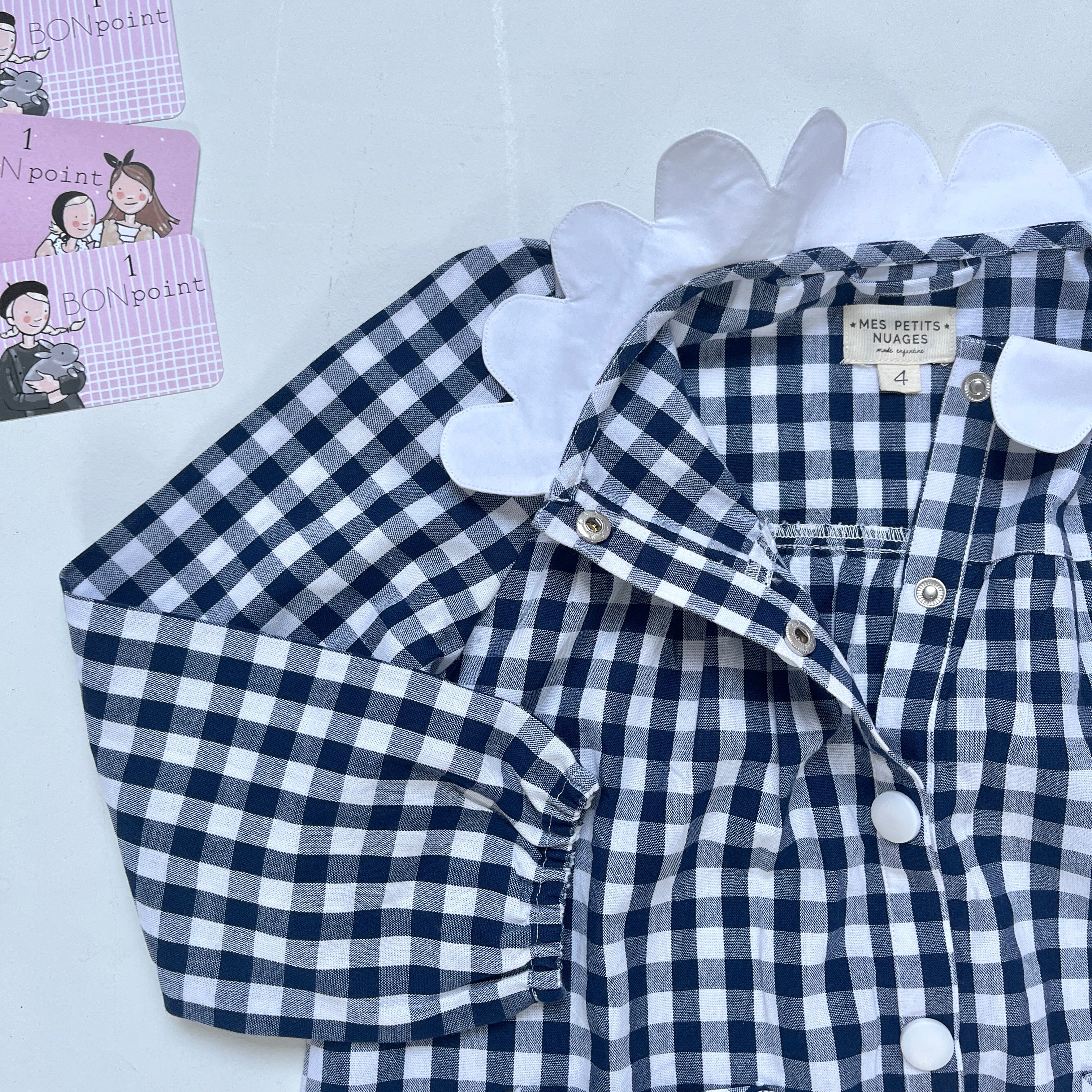 Joséphine, le tablier pour fille vichy marine à pressions