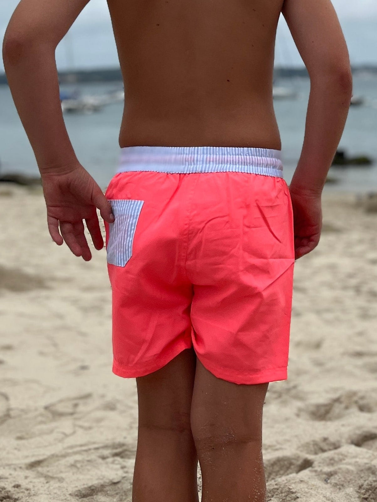 Le short de bain Gustave rose fluo