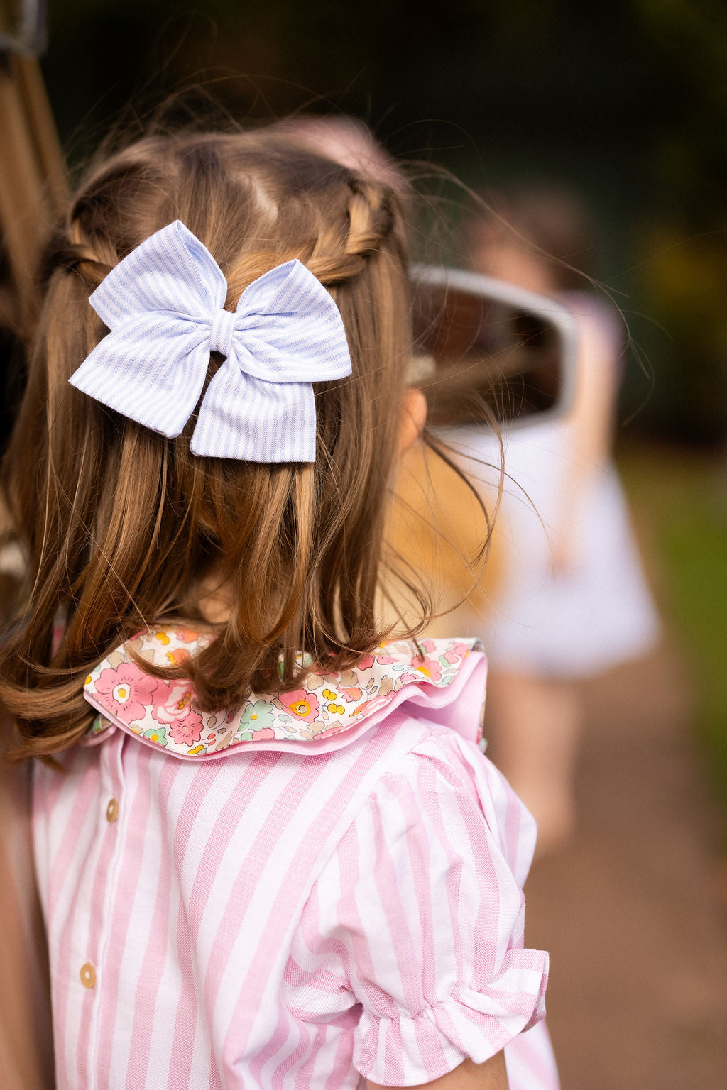 La blouse à double col volanté Fleur rayée rose