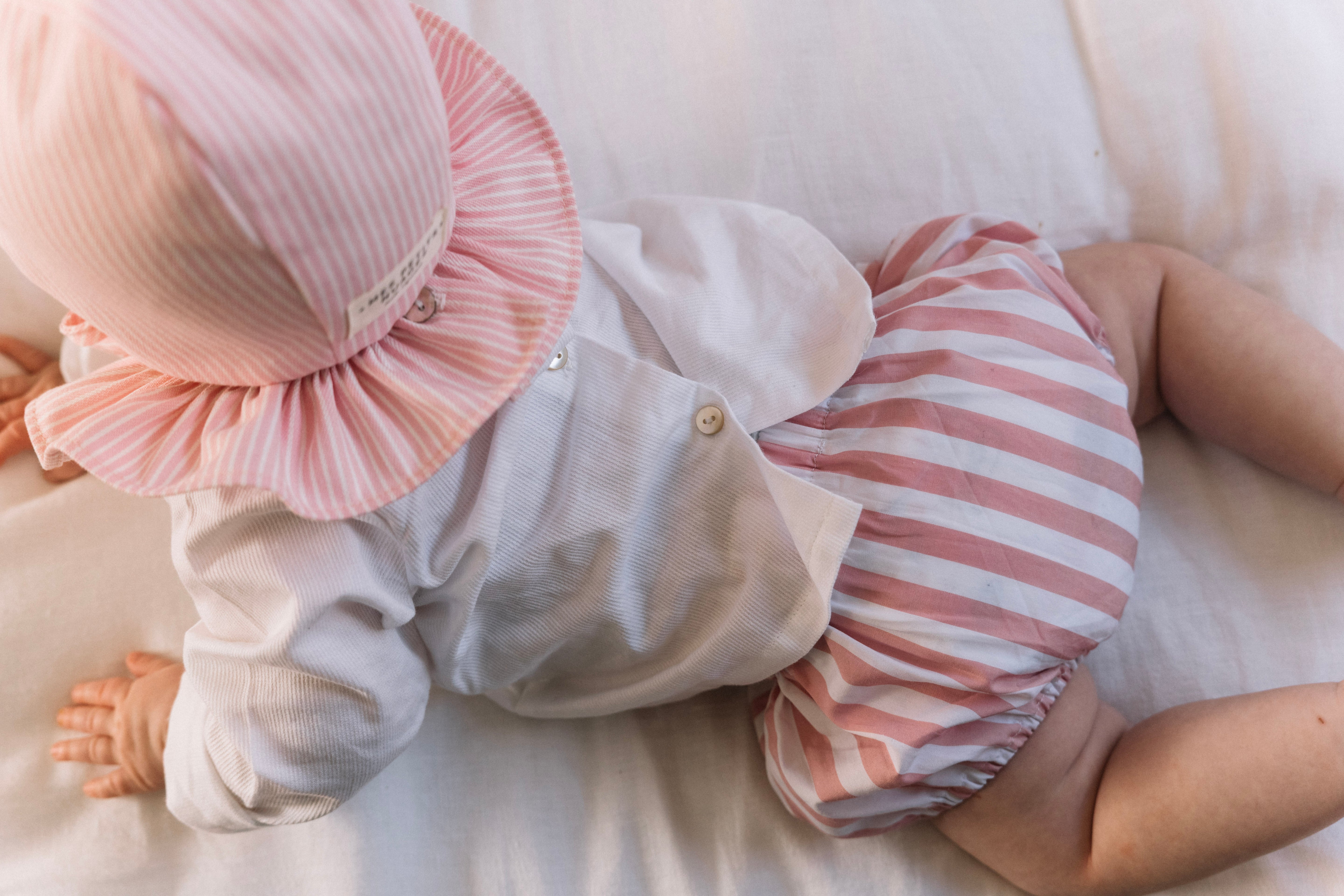 Le béguin Lazare en toile Oshkosh rayée rose