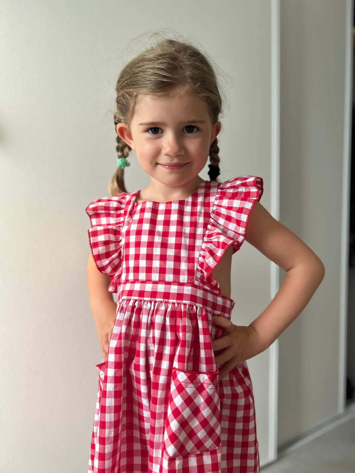 La Robe à bretelles volantées Philippine vichy rouge