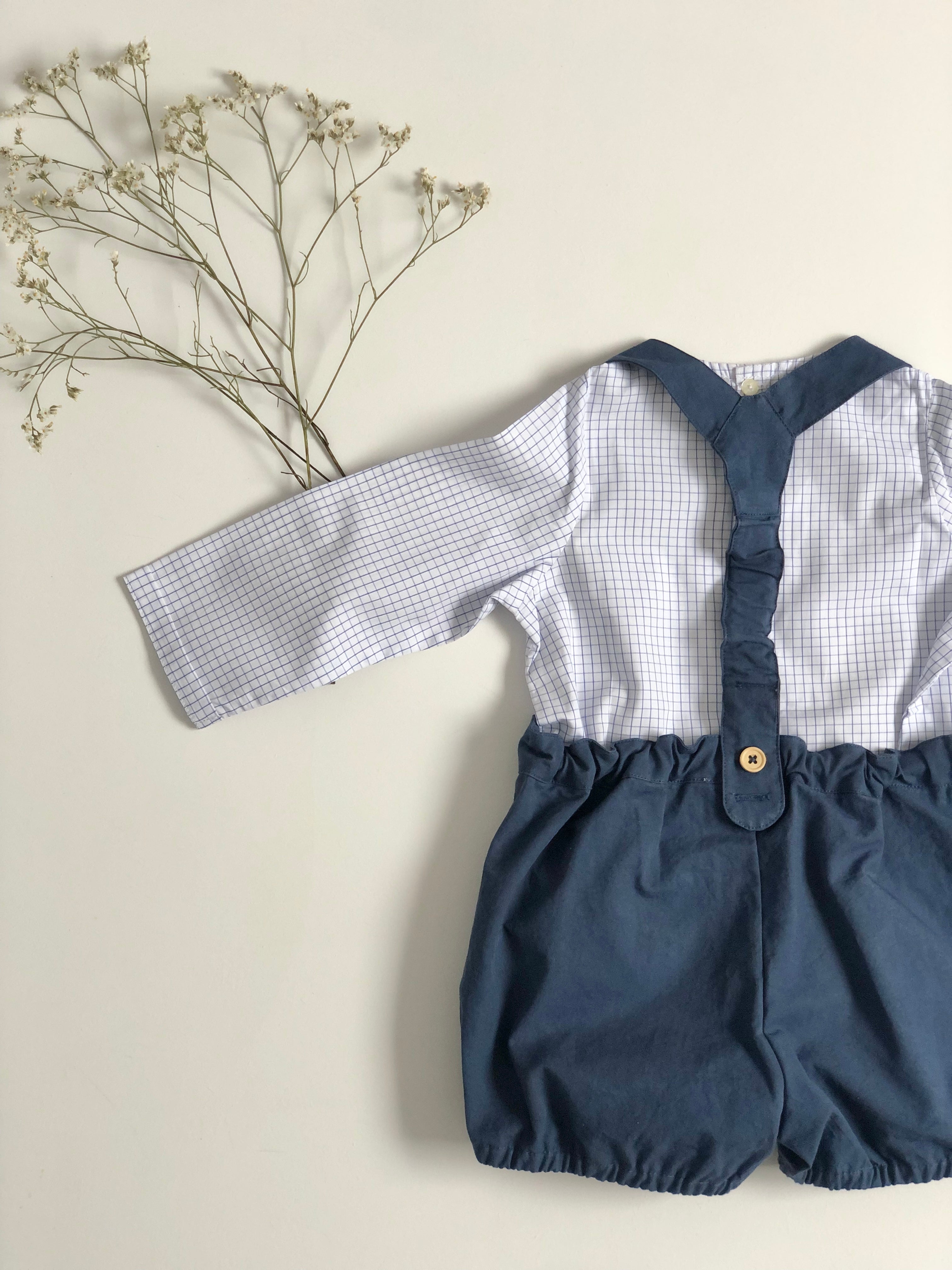 La blouse sans col Barnabé à carreaux