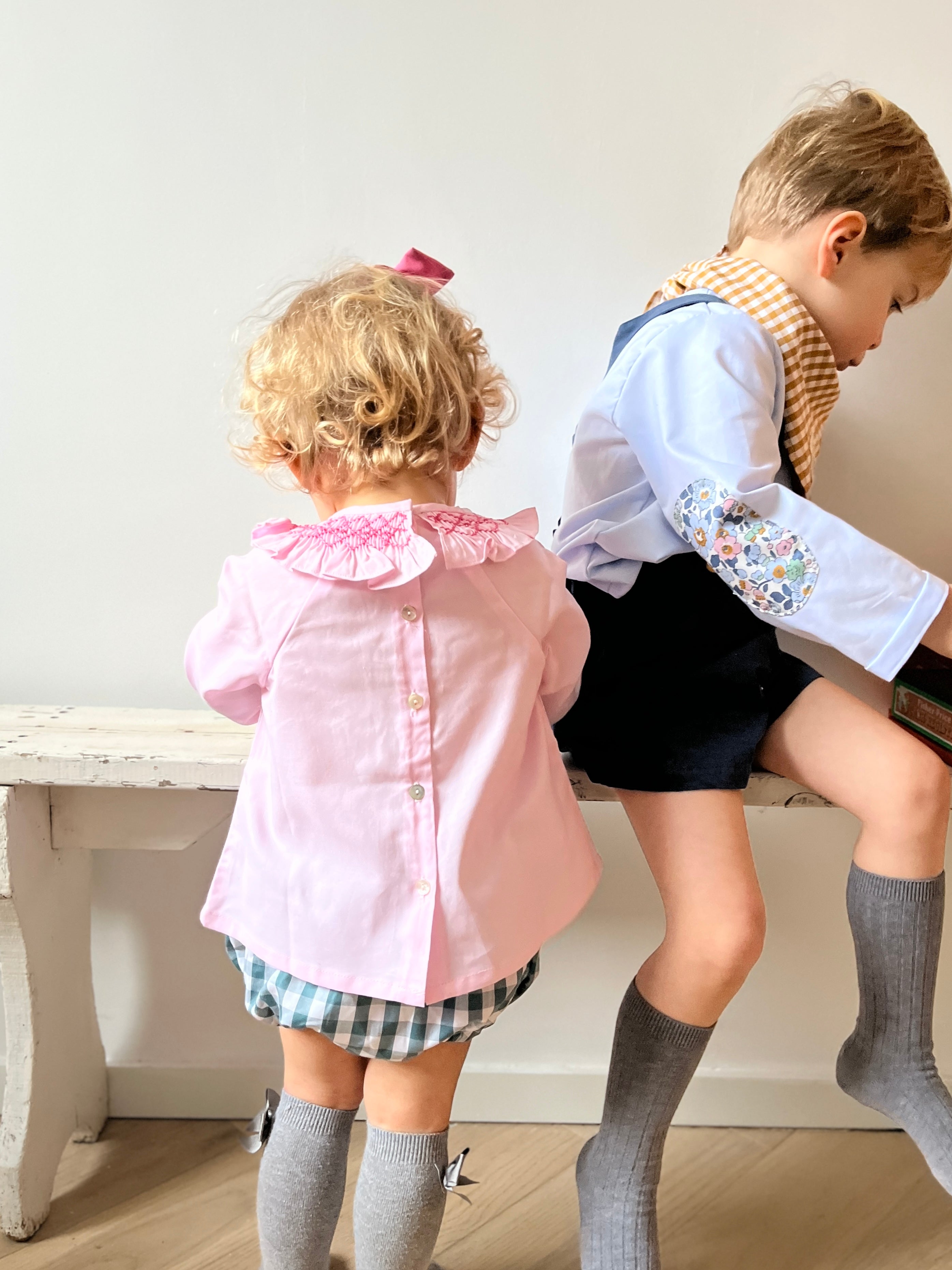 La blouse au col volanté smocké rose Dauphine