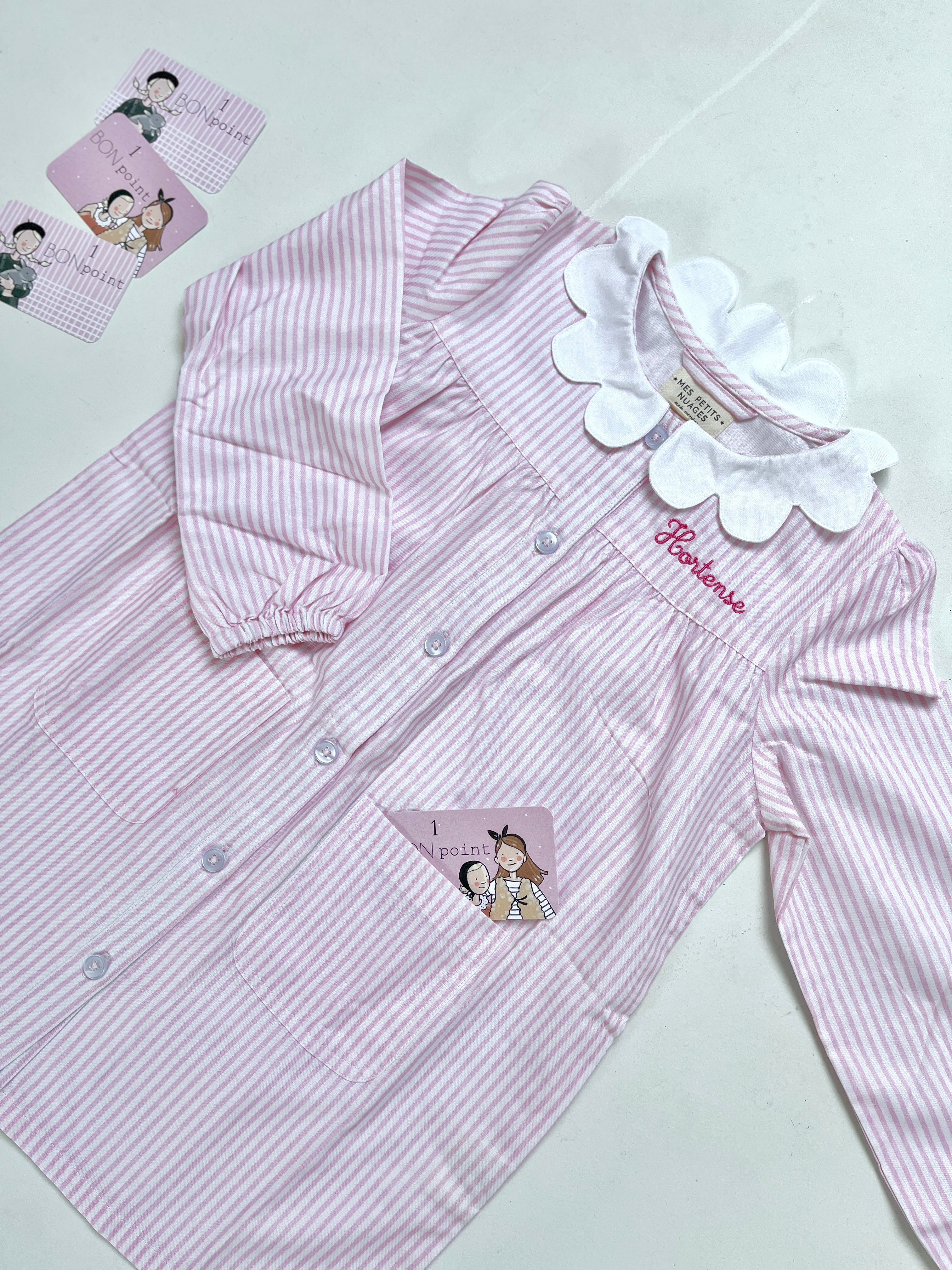 Joséphine, le tablier pour fille rayé rose à boutons