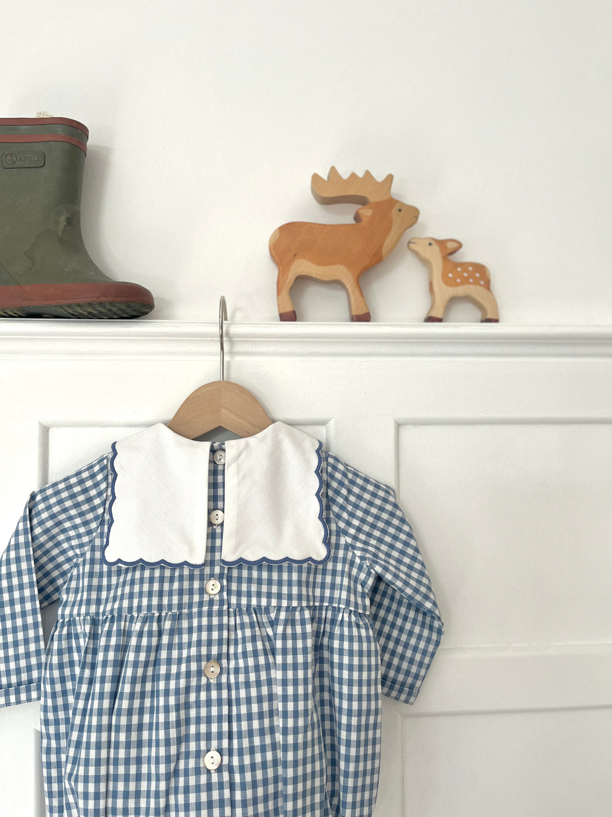 La barboteuse vichy bleu denim col festonné façon Petit Beurre