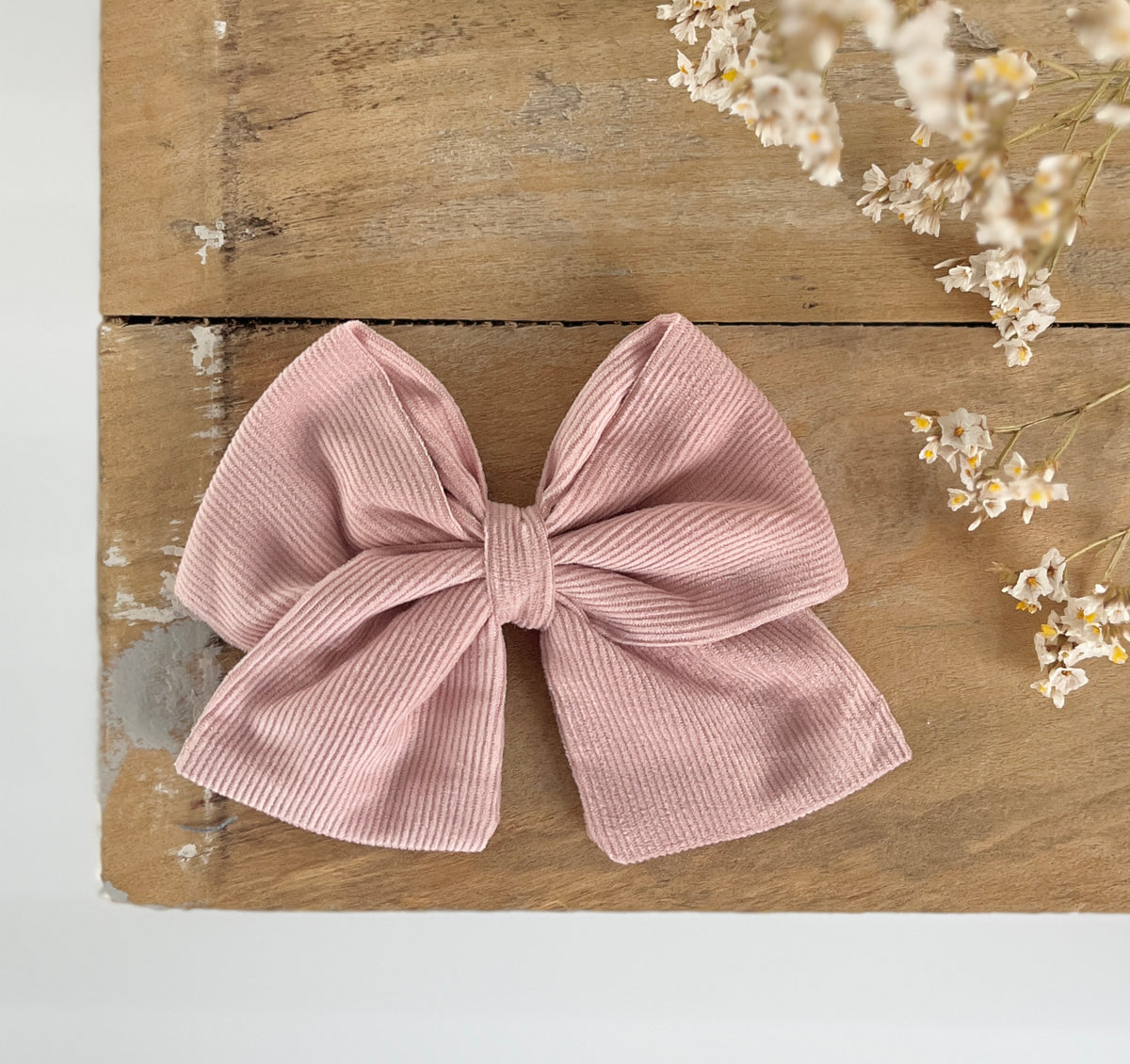 La barrette à gros noeud Brunette velours milleraies vieux rose