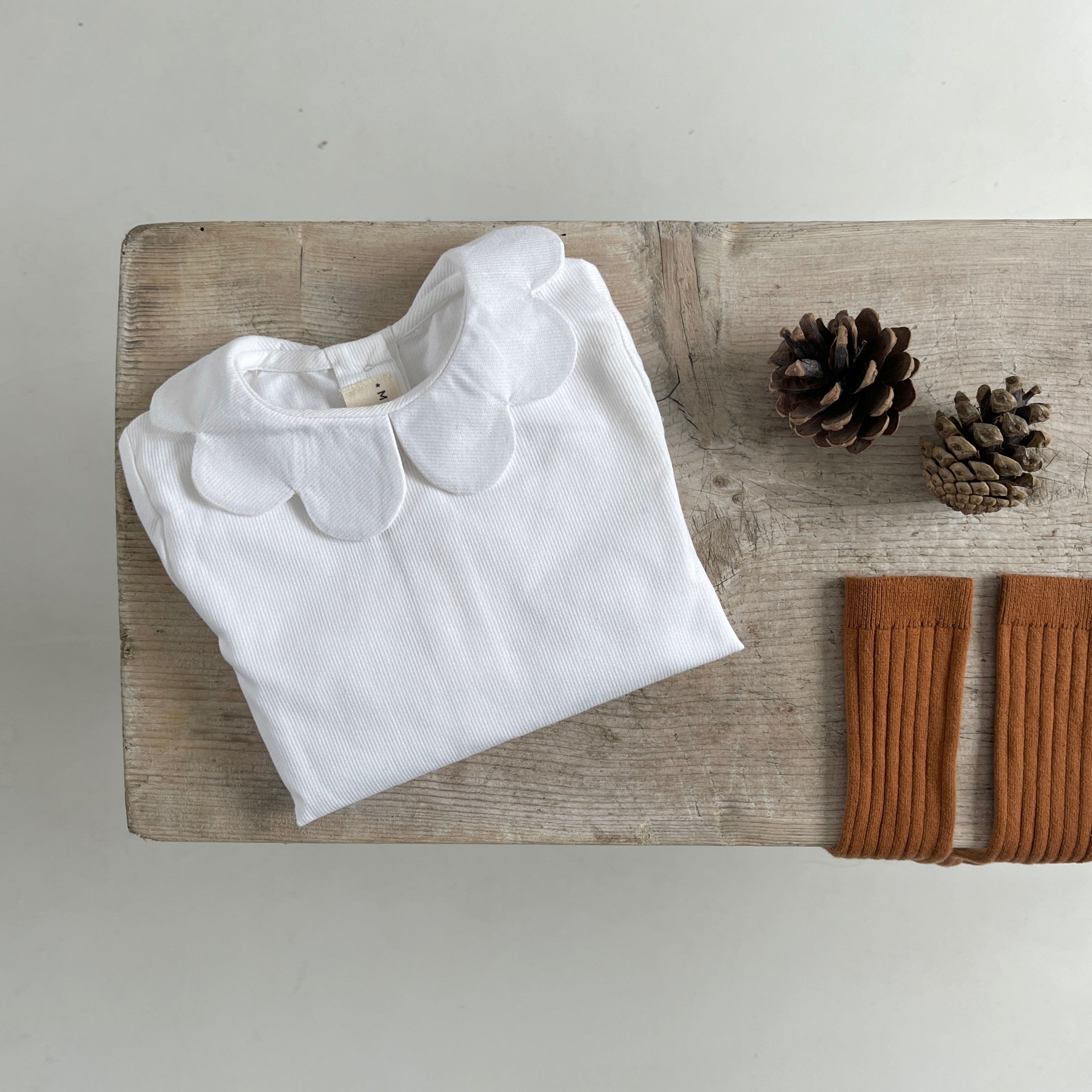 La blouse col pétales Colombine blanche