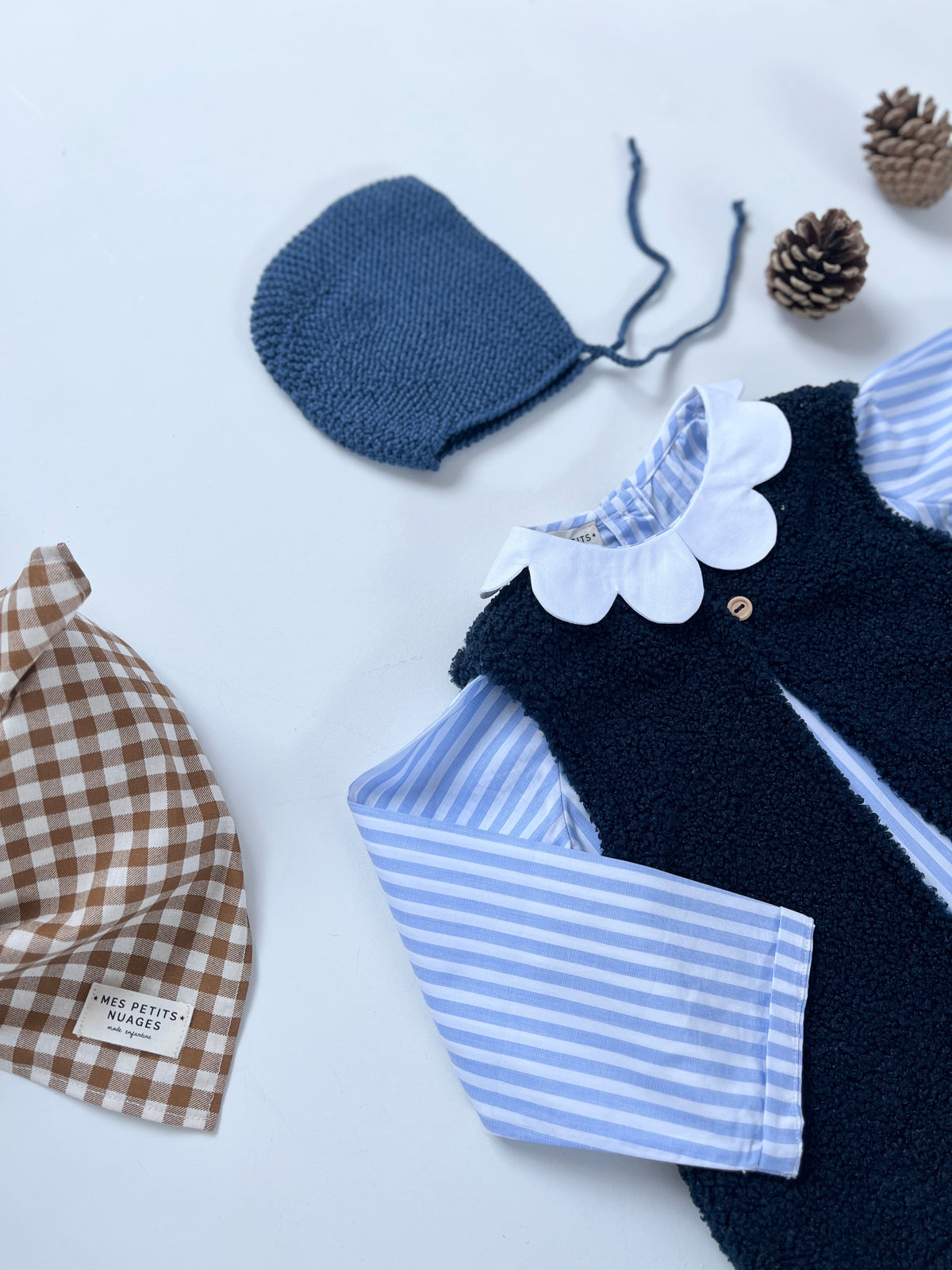La blouse col pétales Colombine rayures bleues