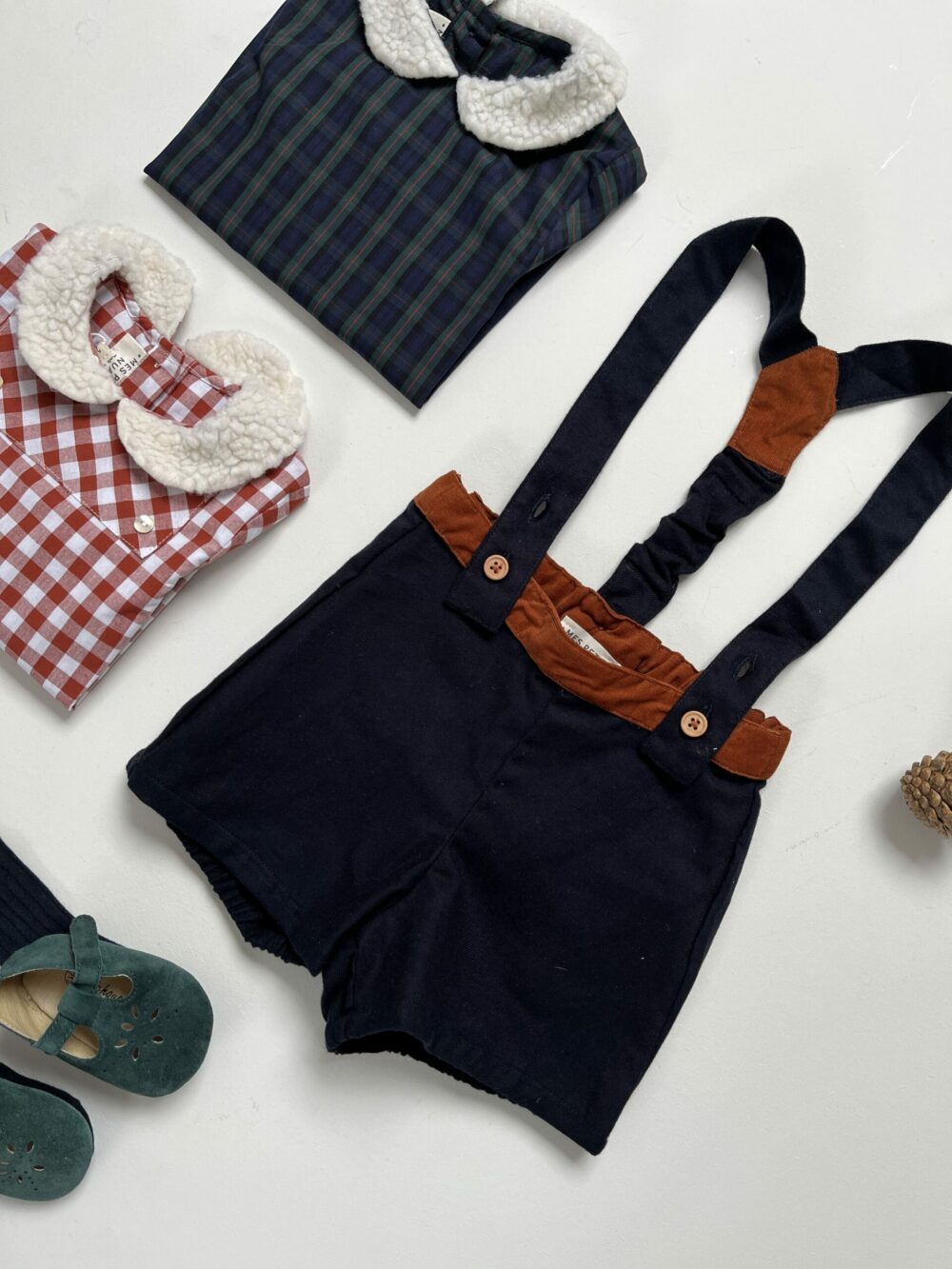 Joseph, le short à bretelles en velours écureuil – Image 5