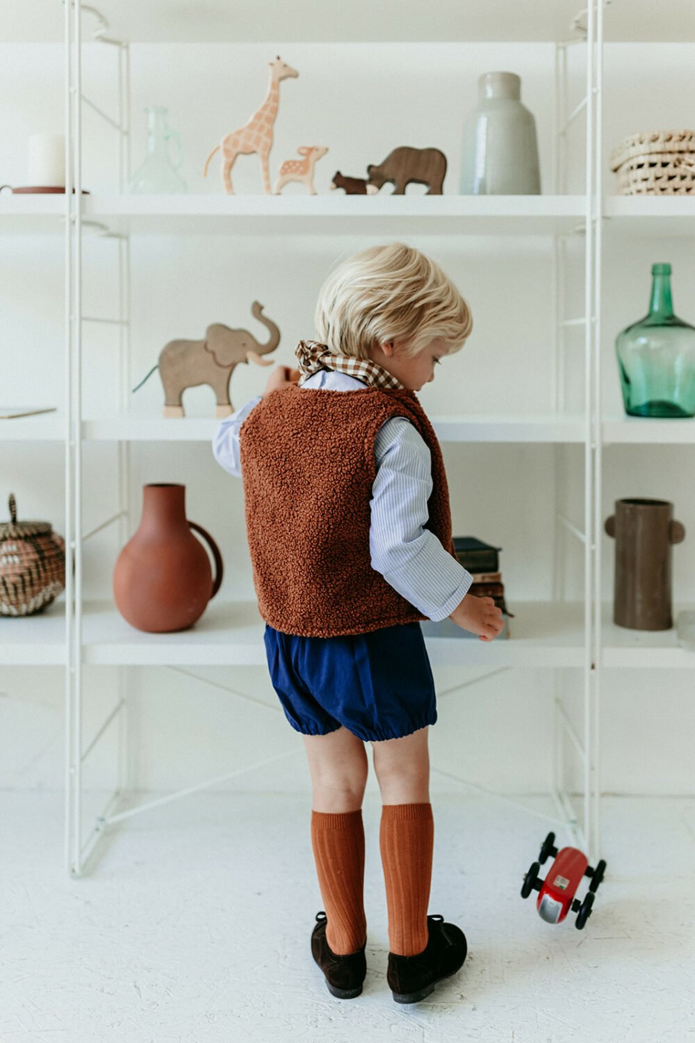 Le gilet de berger réversible Marcelin ecureuil et tartan marine – Image 2