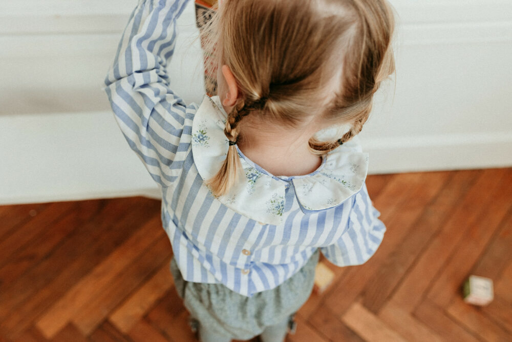 La blouse à double col volanté Fleur – Image 7