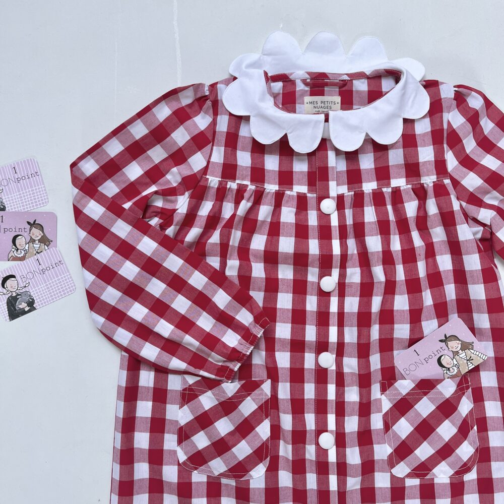 Joséphine, le tablier pour fille vichy rouge à pressions