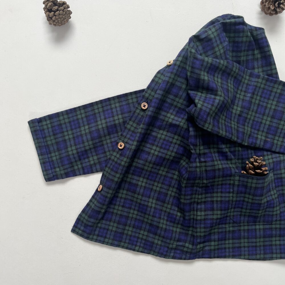 La blouse sans col Barnabé tartan vert et marine – Image 5