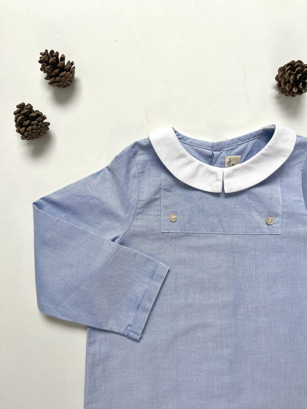 La blouse à plastron César bleu ciel – Image 3