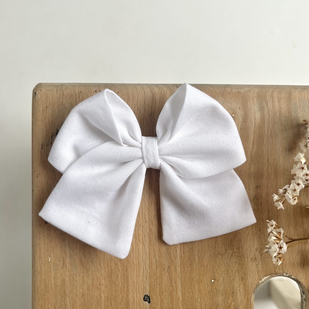 La barrette à gros nœud Brunette coton blanc