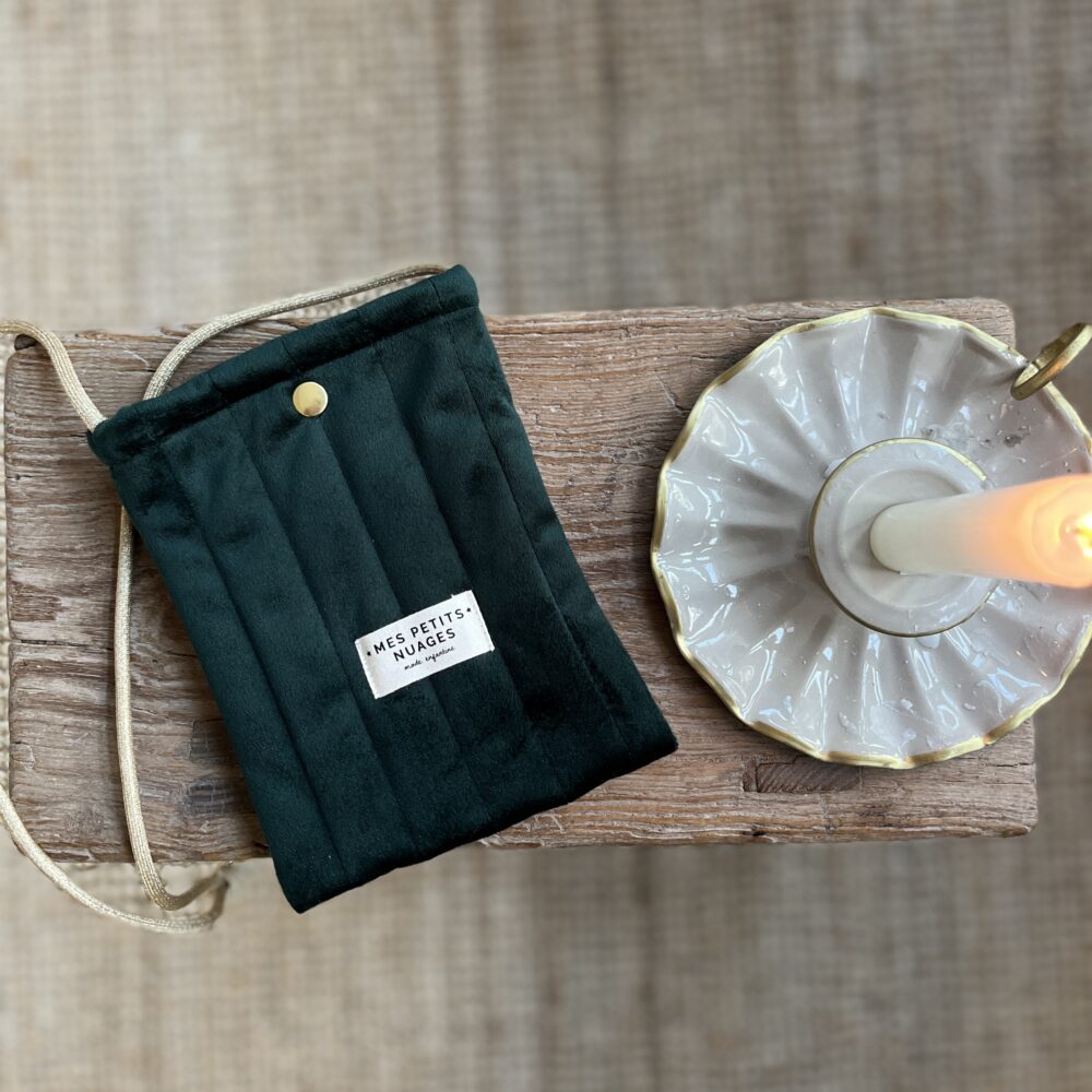 Noël: Lucette la pochette velours matelassé vert forêt